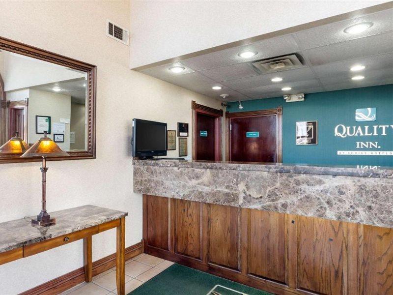 Quality Inn Siloam Springs West Exterior photo