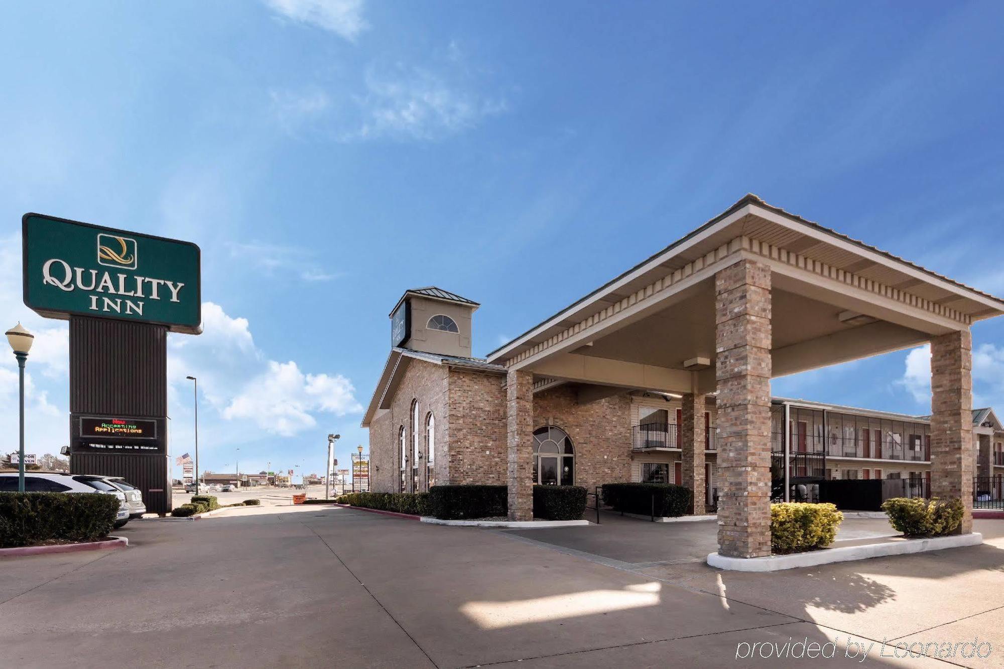 Quality Inn Siloam Springs West Exterior photo