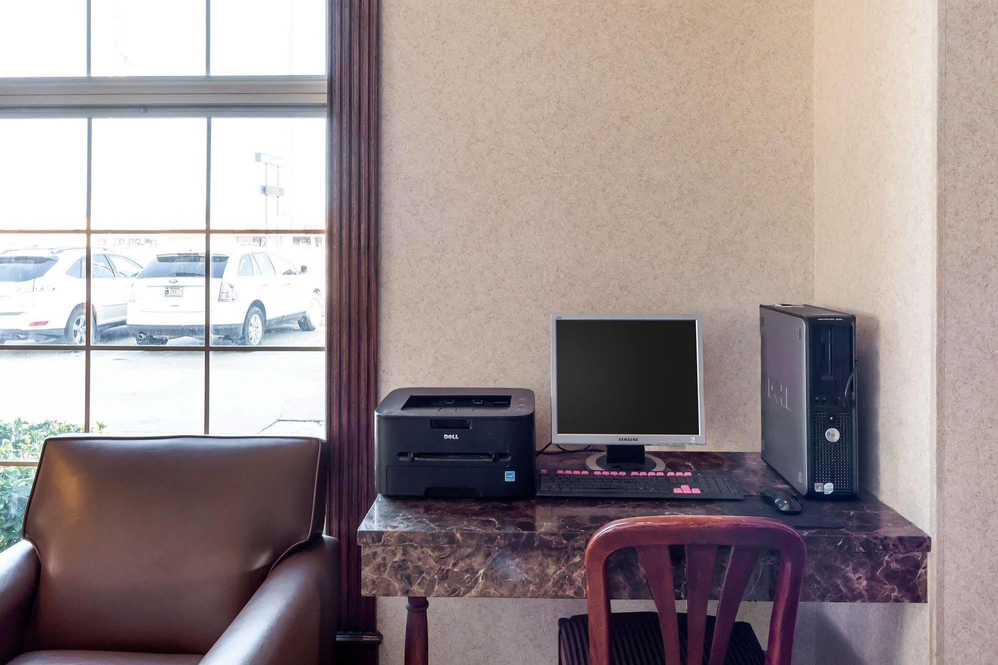 Quality Inn Siloam Springs West Exterior photo